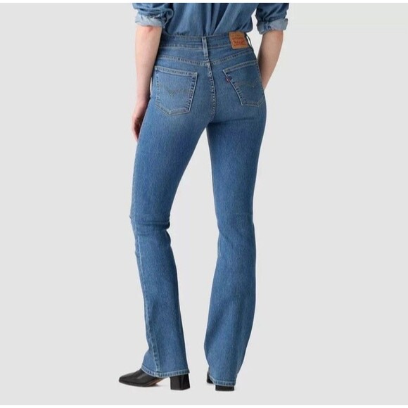 Levi's Women's 725 High-Rise Bootcut Jeans Medium Wash Size 28 Western - Picture 1 of 16